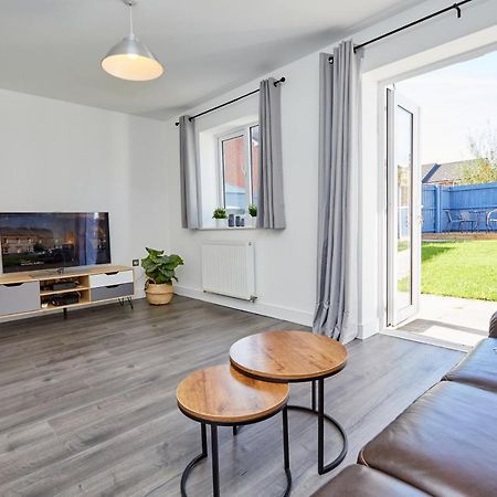 Cosy,Modern And Relaxing 3 Bedroom House With Parking Manchester Exteriör bild