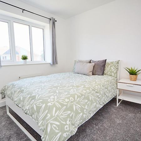 Cosy,Modern And Relaxing 3 Bedroom House With Parking Manchester Exteriör bild