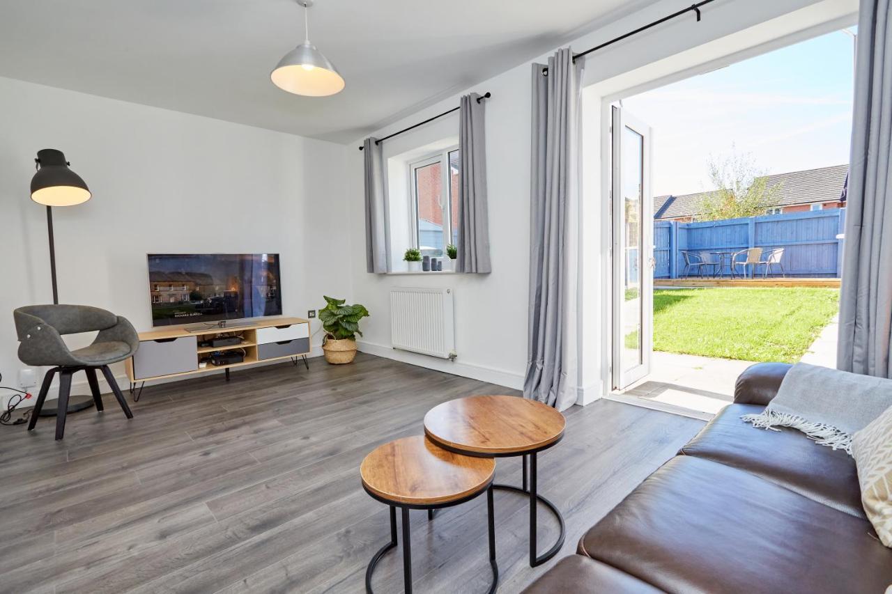 Cosy,Modern And Relaxing 3 Bedroom House With Parking Manchester Exteriör bild