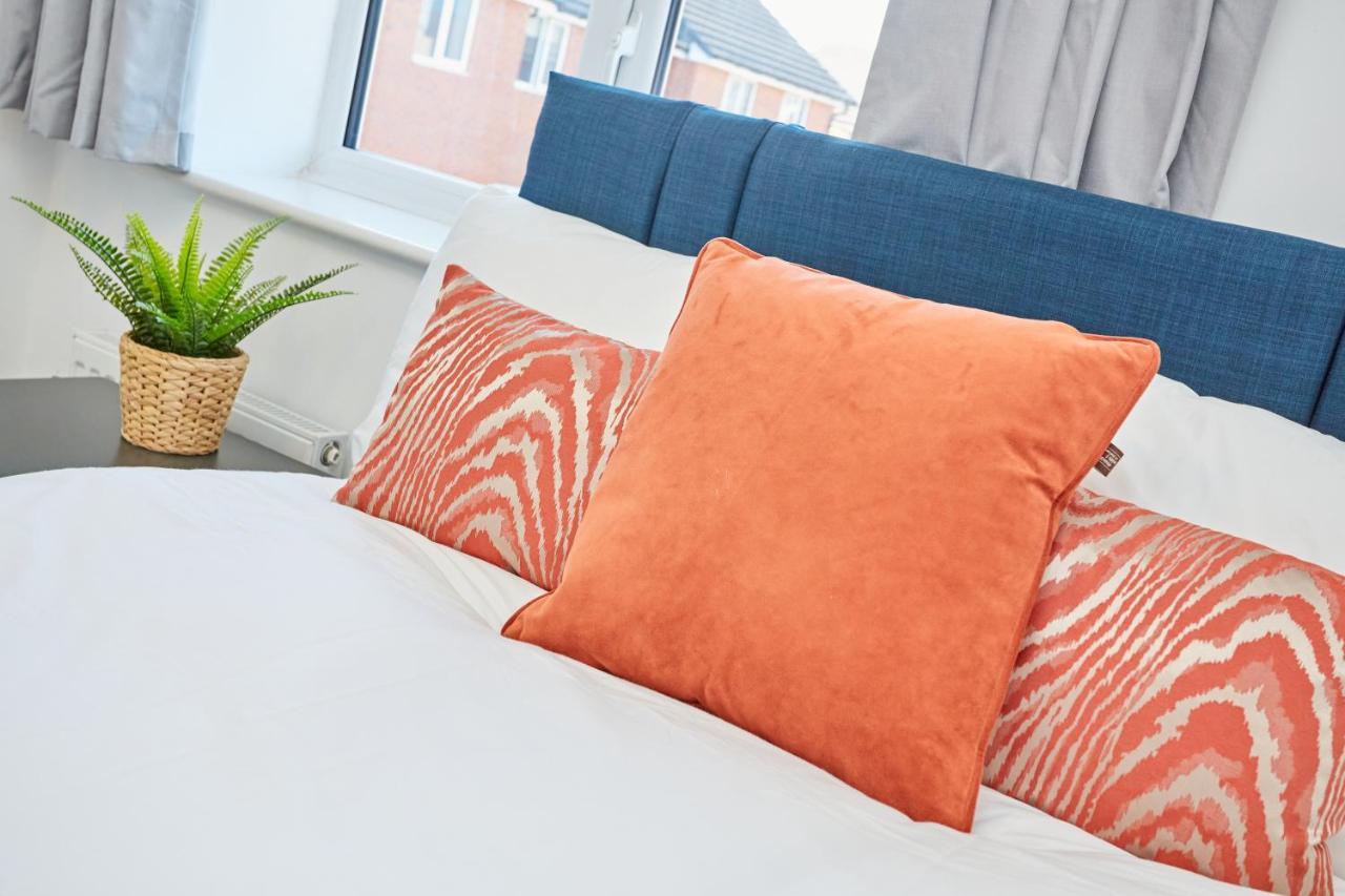 Cosy,Modern And Relaxing 3 Bedroom House With Parking Manchester Exteriör bild